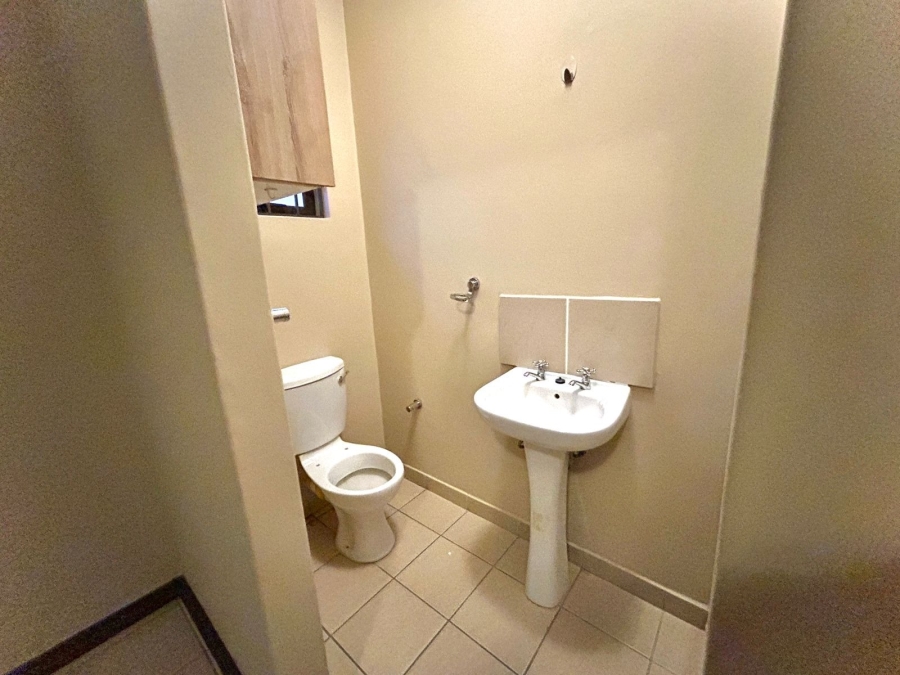 To Let 3 Bedroom Property for Rent in Waterval East North West